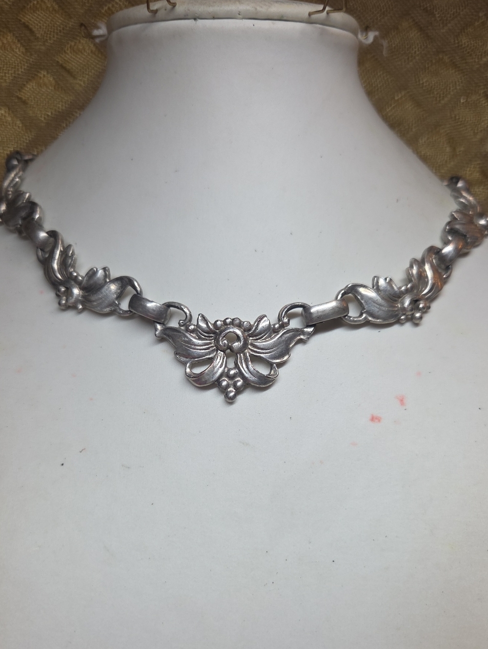 Vintage Victorian Style Silver Floral Link Necklace - Nickle Silver